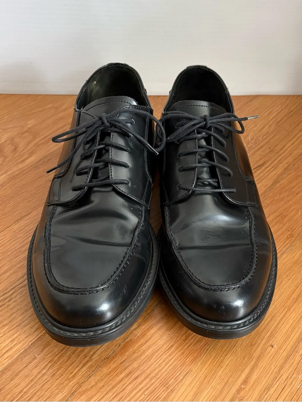 Bostonian Black Leather Lace-Up Oxfords